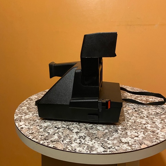 Vintage Polaroid Camera - Picture 3 of 5